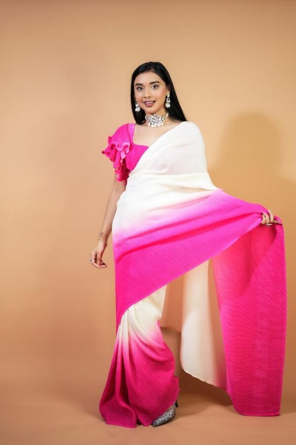 Launching Most Beautiful 1 Min Sarees With Padding Shades and Pleated Blouse!