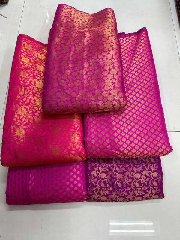 Banarasi Tapeta Silk Fabric For Wholesale (15)