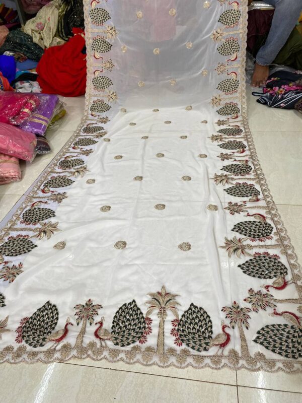 Blooming Georgette Vintage Embroidery Dupatta 2 (9)