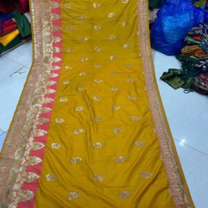 Luxurious Banarasi Soft Silk Dupatta with heavy weaving. Perfect for bridal and festive occasions. ₹580 per piece.