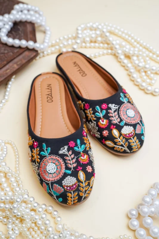 Embroidery work jutti with a heavy soft sole and a leather finished interior
