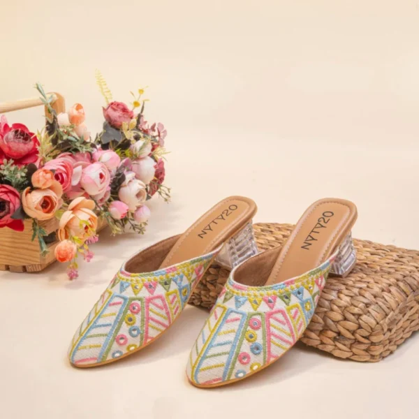 Embroidered heels with soft leather finish sole sizes 37 42 - High-Quality Fabric