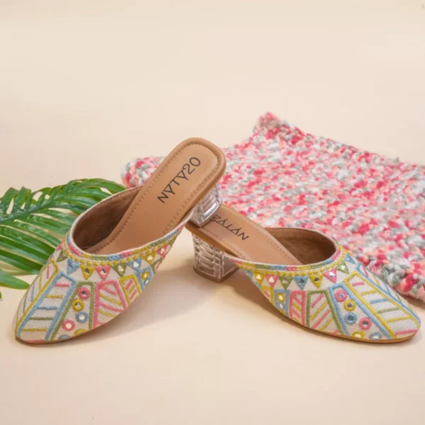 Embroidered heels with soft leather finish sole sizes 37 42 - High-Quality Fabric